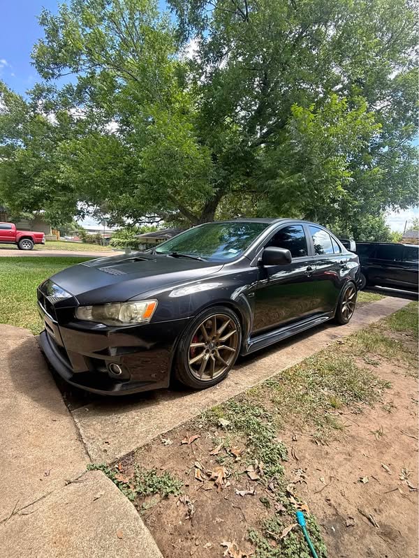 2011 Mitsubishi Lancer Evolution - MR Sedan 4D