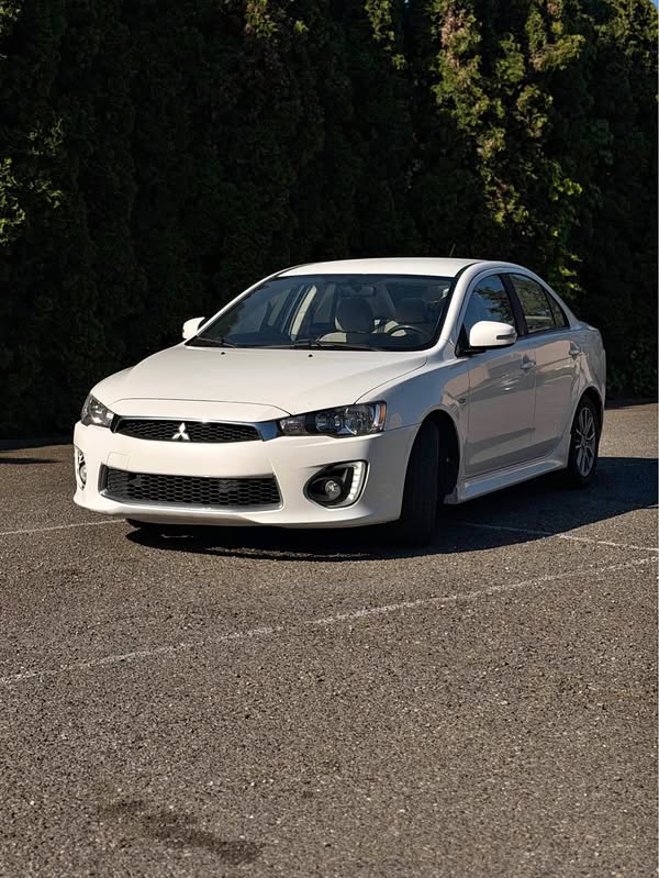 2016 Mitsubishi Lancer - ES Sedan 4D