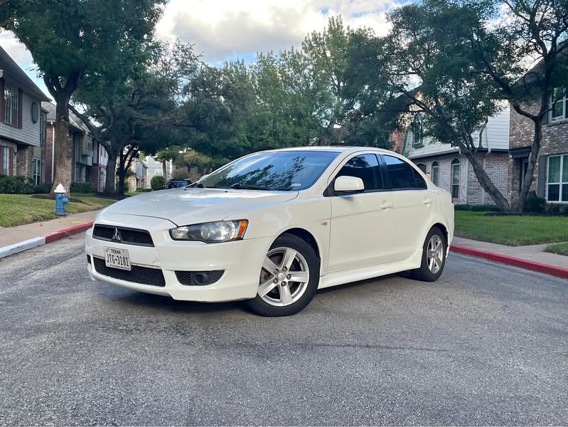 2014 Mitsubishi Lancer - DE Sedan 4D