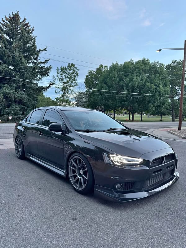 2013 Mitsubishi Lancer Evolution - MR Sedan 4D