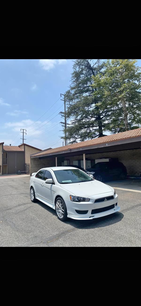 2014 Mitsubishi Lancer - ES Sedan 4D