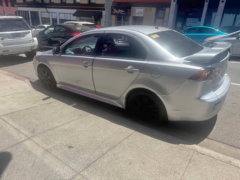 2014 Mitsubishi Lancer - ES Sedan 4D