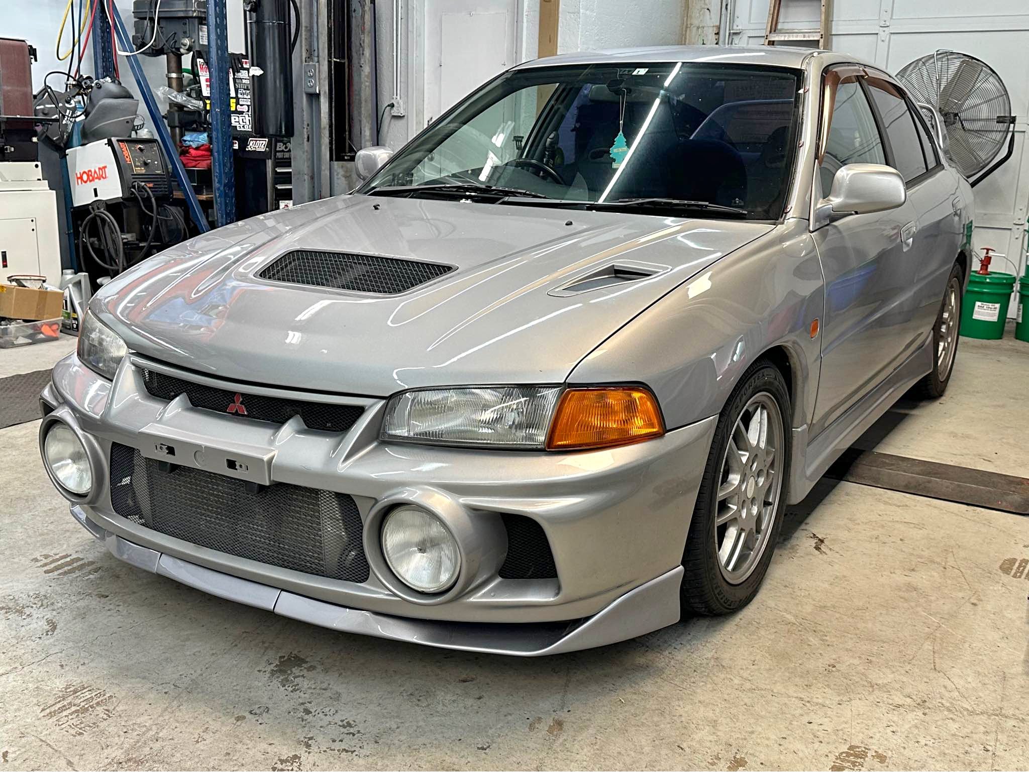1996 Mitsubishi Lancer Evolution - GSR Sedan 4D
