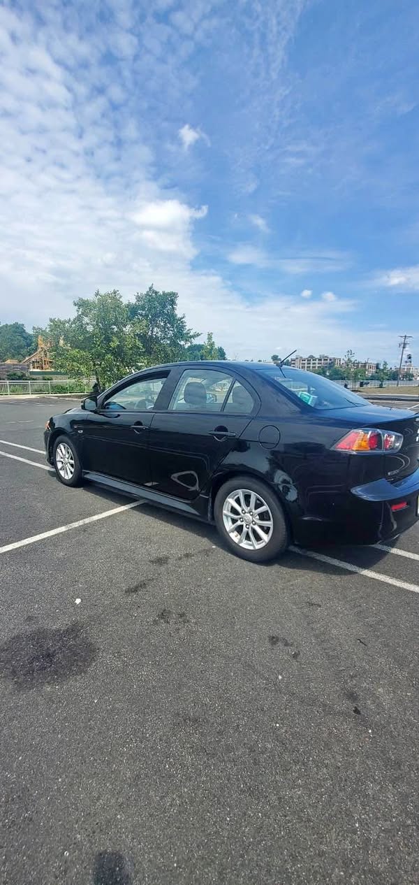 2016 Mitsubishi Lancer - ES Sedan 4D