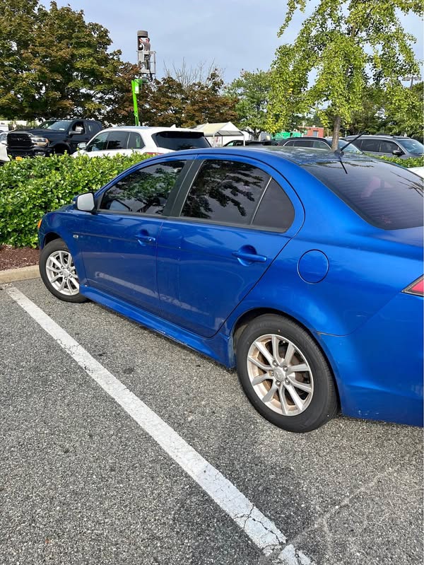 2015 Mitsubishi Lancer - ES Sedan 4D