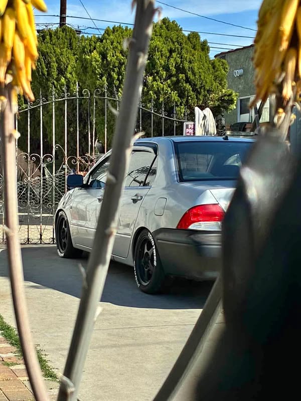 2002 Mitsubishi Lancer - ES Sedan 4D