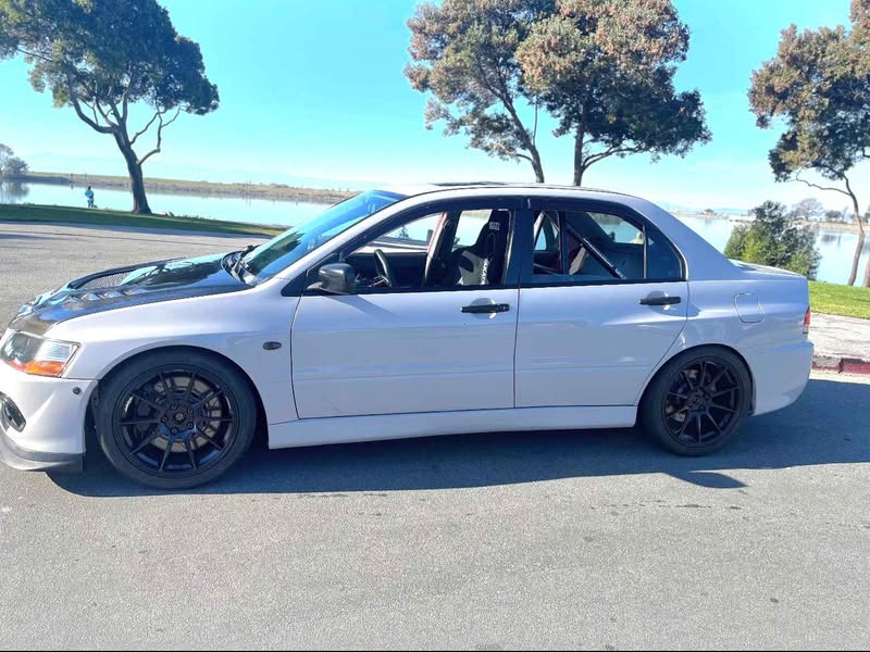 2003 Mitsubishi Lancer - Evolution Sedan 4D