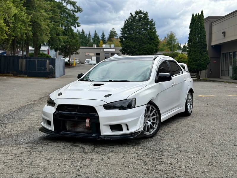 2010 Mitsubishi Lancer Evolution - MR Sedan 4D