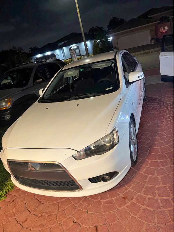 2015 Mitsubishi Lancer - ES Sedan 4D