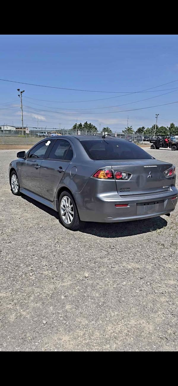 2016 Mitsubishi Lancer - ES