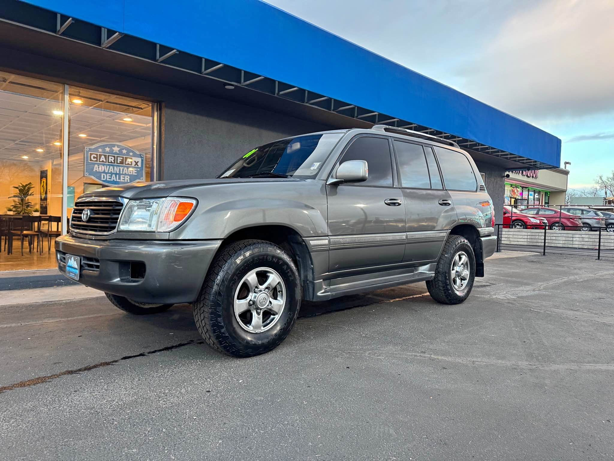 2001 Toyota Landcruiser - Sport Utility 4D