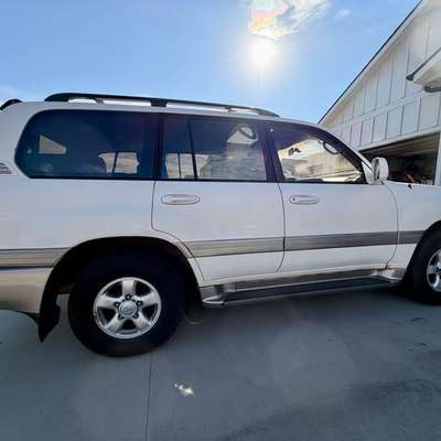 2000 Toyota Landcruiser - Sport Utility 4D