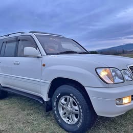 2000 Toyota 100 series land cruiser cygnus