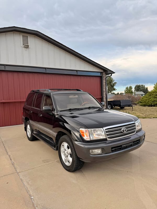 2004 Toyota Landcruiser - Sport Utility 4D