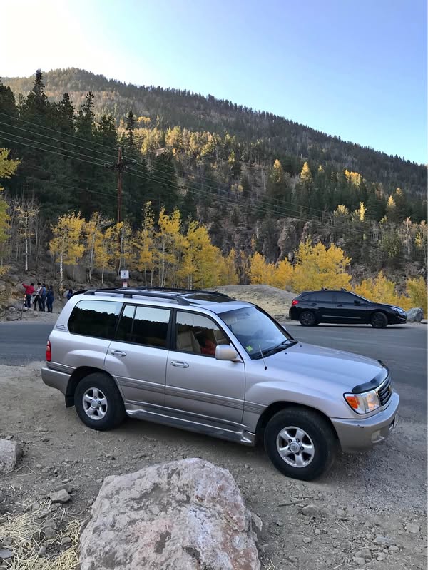 2000 Toyota Landcruiser - Sport Utility 4D
