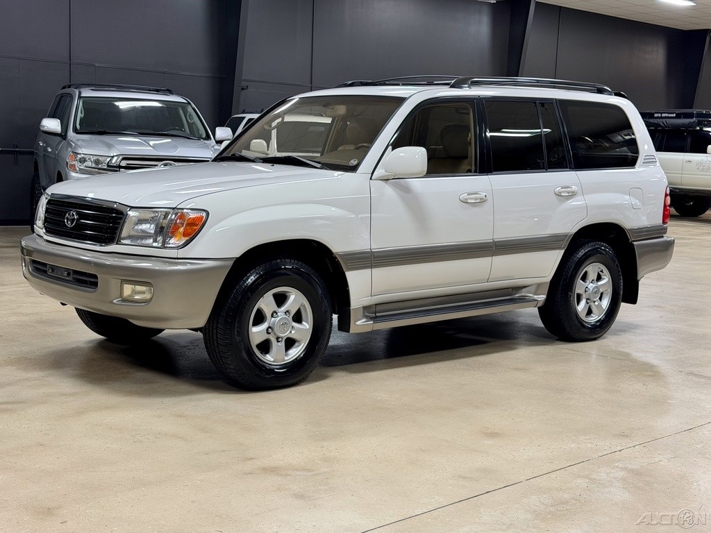 2002 Toyota Land Cruiser 1 OWNER CALI CLEAN CARFAX 73K...