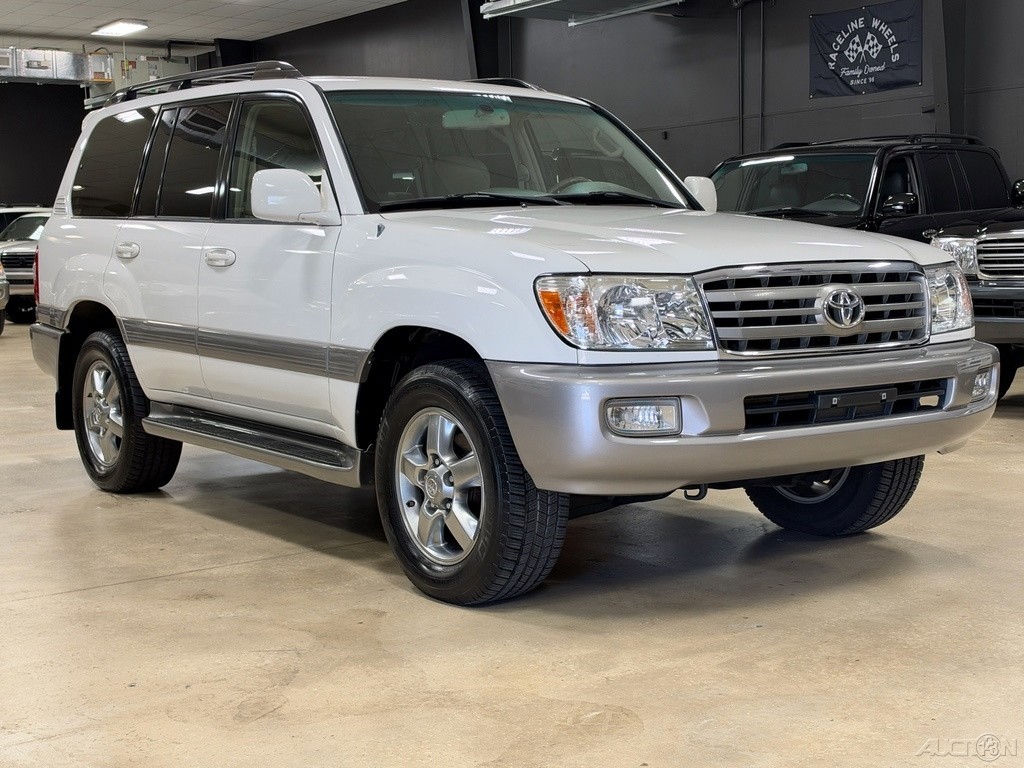 2007 Toyota Land Cruiser INCREDIBLY CLEAN LAND CRUISER 200...