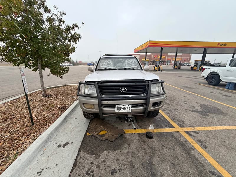 2000 Toyota Landcruiser - Sport Utility 4D