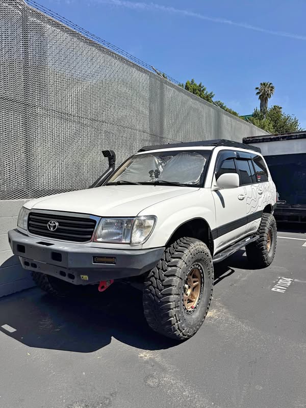 2002 Toyota Landcruiser - Sport Utility 4D