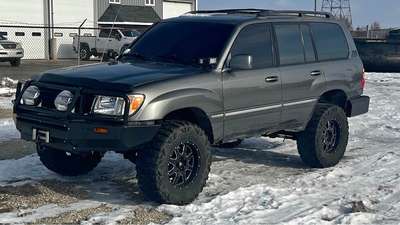 2000 Toyota Landcruiser - VX