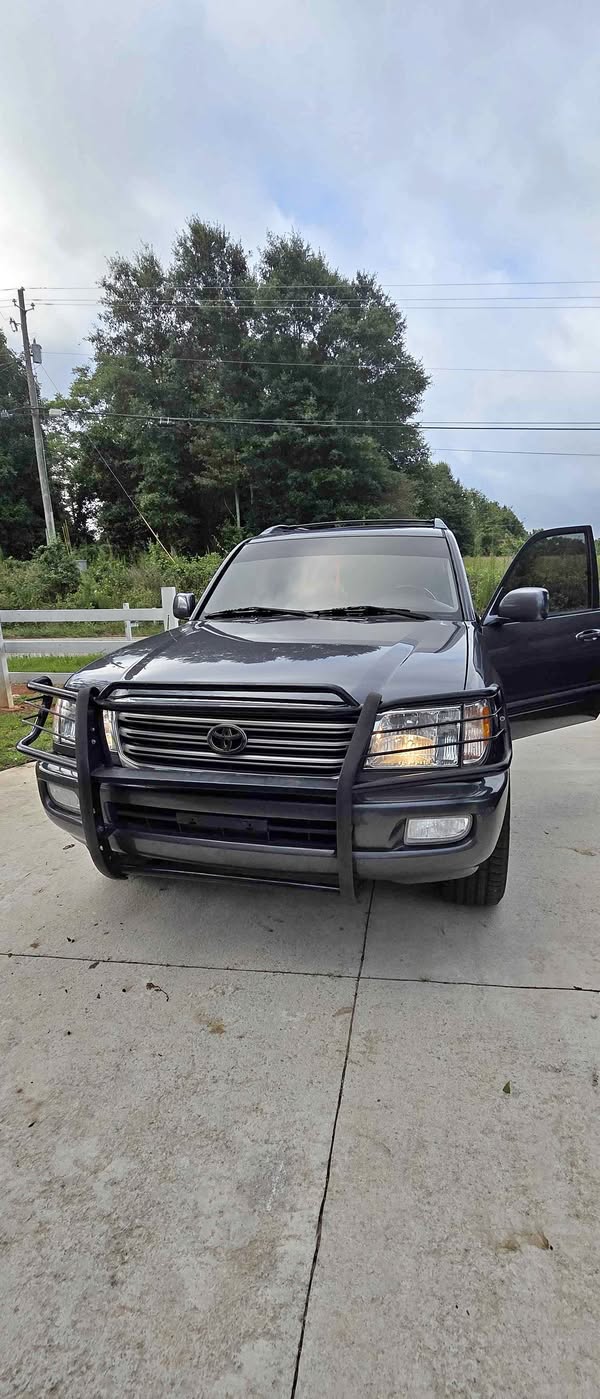 2003 Toyota Landcruiser - Sport Utility 4D