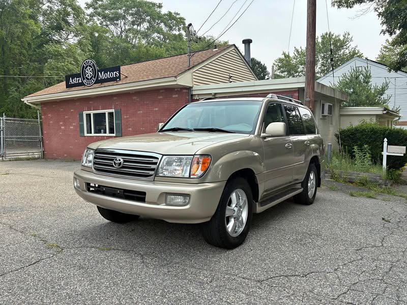 2004 Toyota Landcruiser - Sport Utility 4D