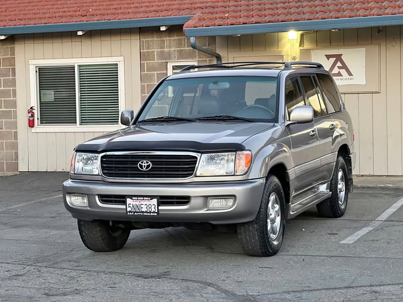 2002 Toyota Landcruiser Sport Utility 4D
