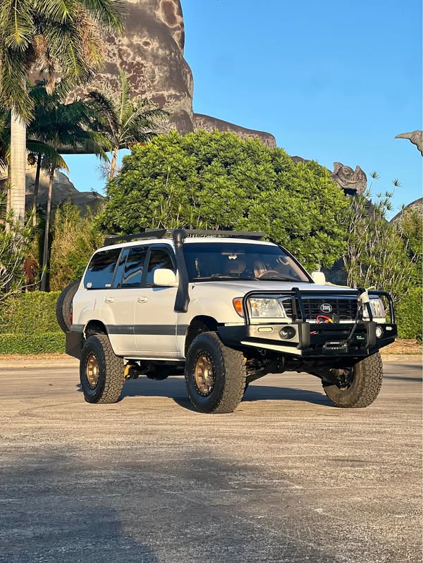 1999 Toyota Landcruiser - Sport Utility 4D