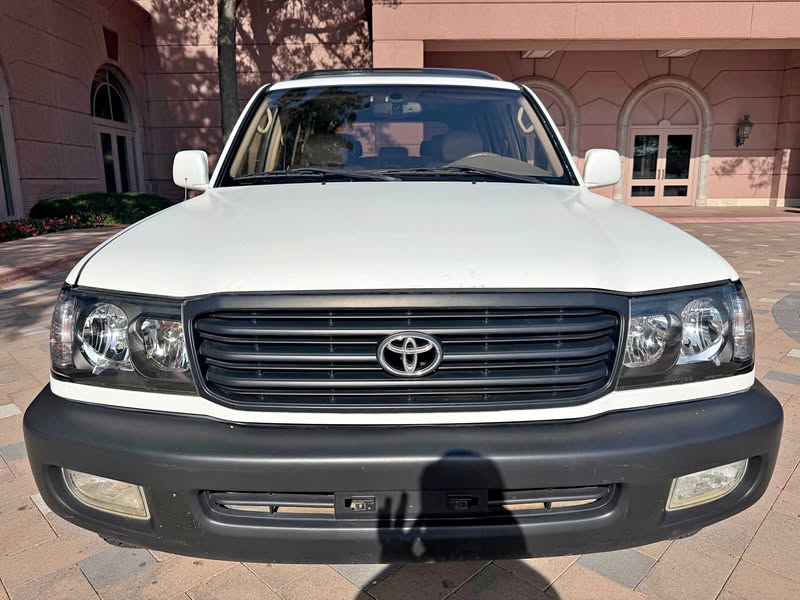 2000 Toyota Landcruiser - Sport Utility 4D