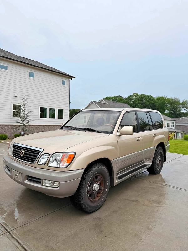 2002 Toyota Landcruiser - Sport Utility 4D