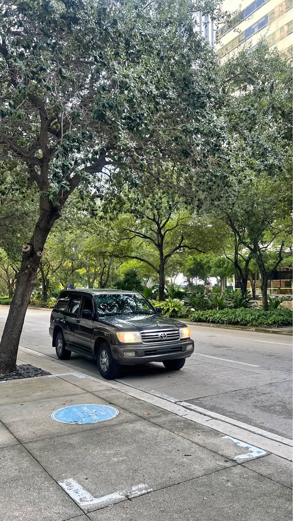 2005 Toyota Landcruiser - Gxr
