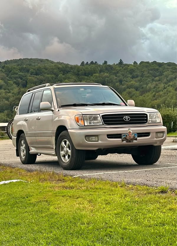 2002 Toyota Landcruiser - Sport Utility 4D