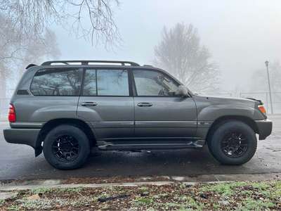 2000 Toyota Landcruiser - Sport Utility 4D