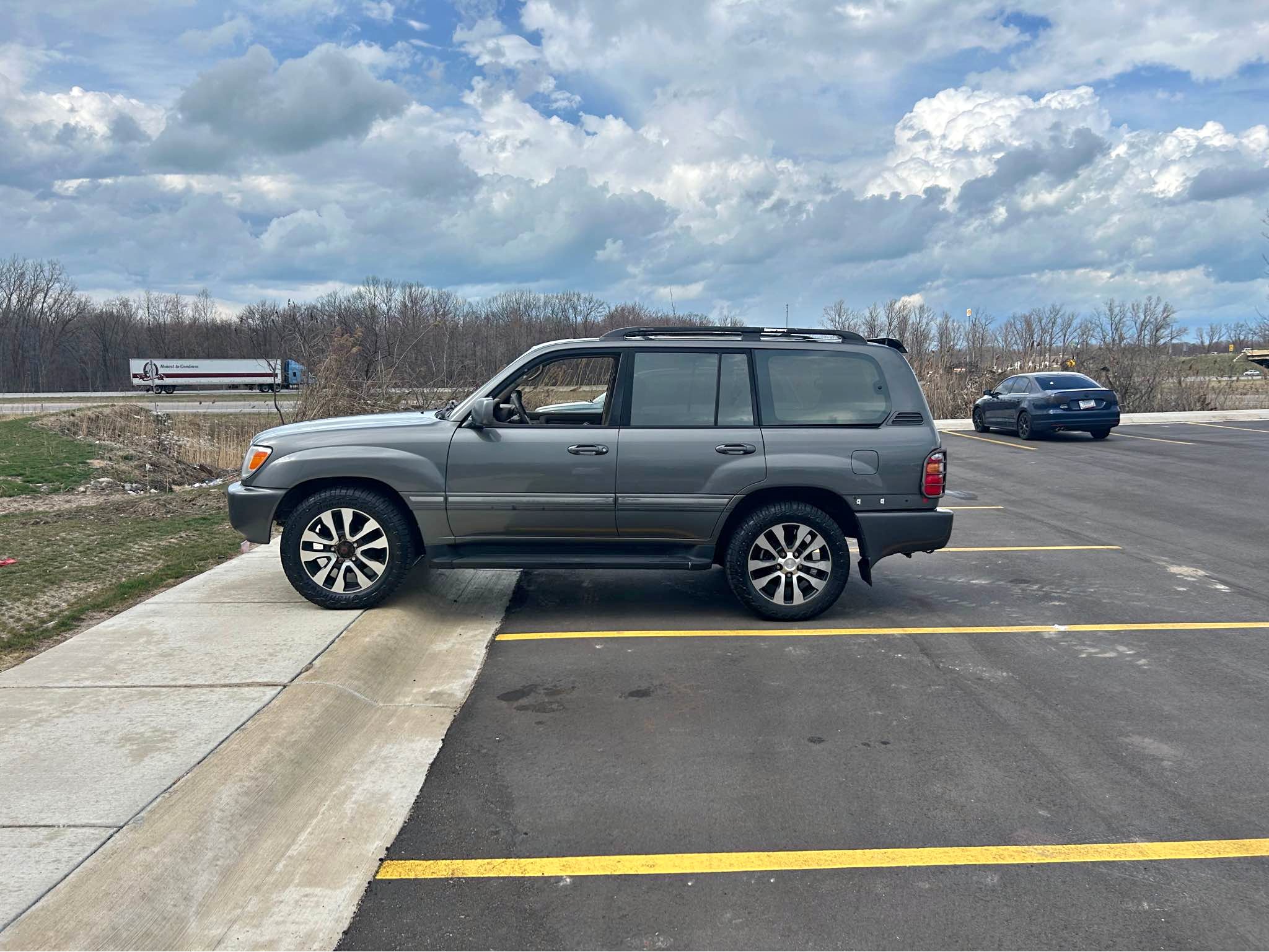 1999 Toyota Landcruiser - Sport Utility 4D