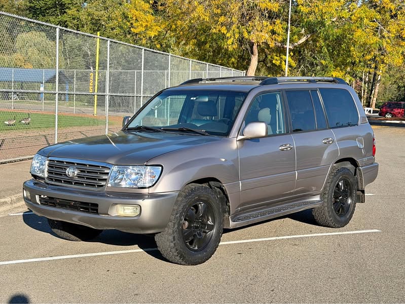 2004 Toyota Landcruiser - Heritage Edition Sport Utility 4D