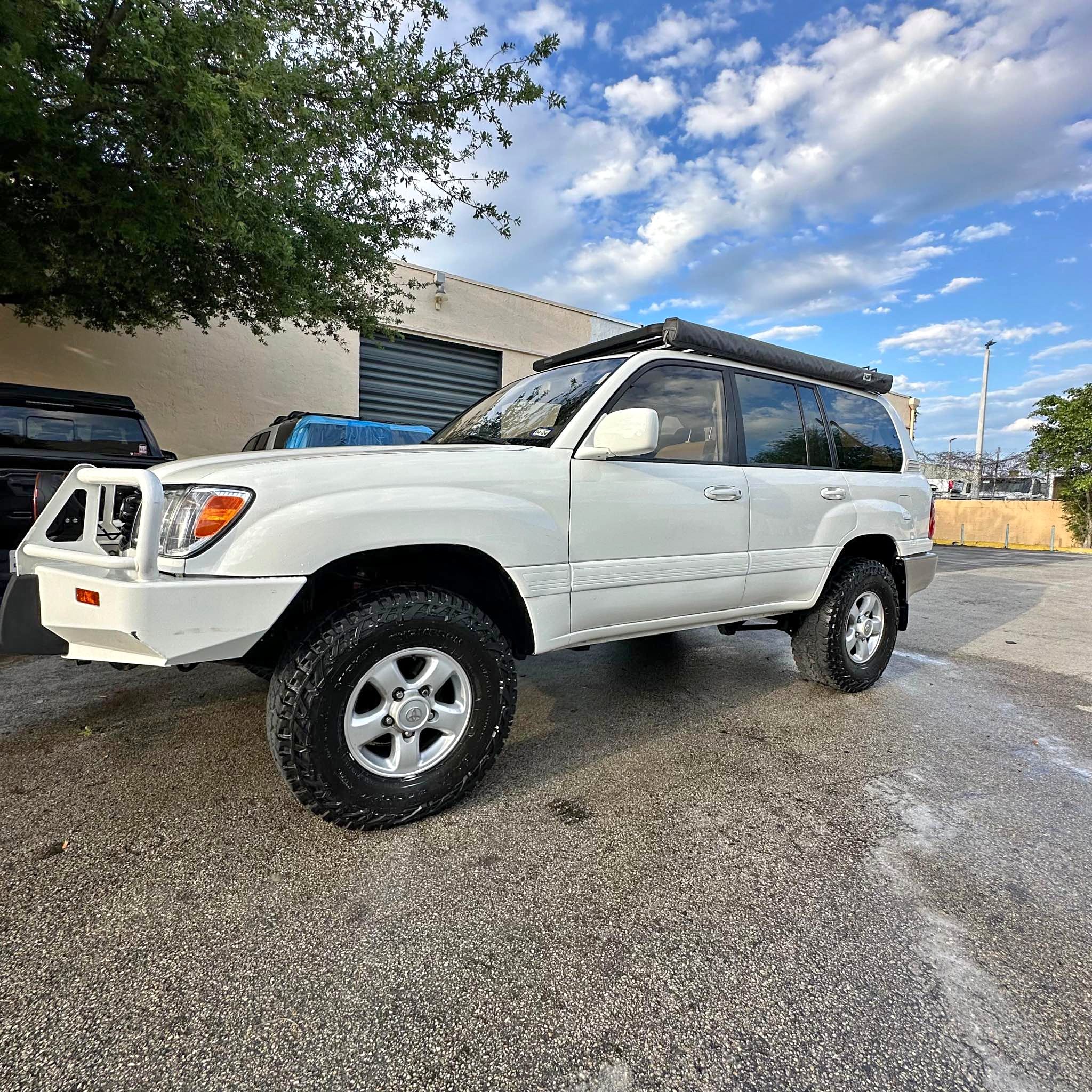 1999 Toyota Landcruiser - Sport Utility 4D
