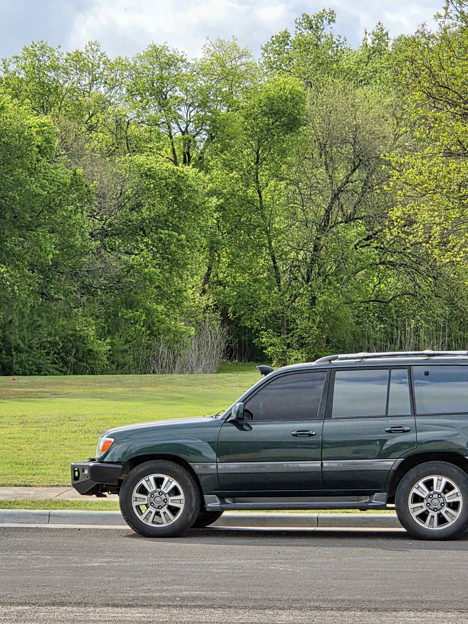 2001 Toyota Landcruiser - Sport Utility 4D