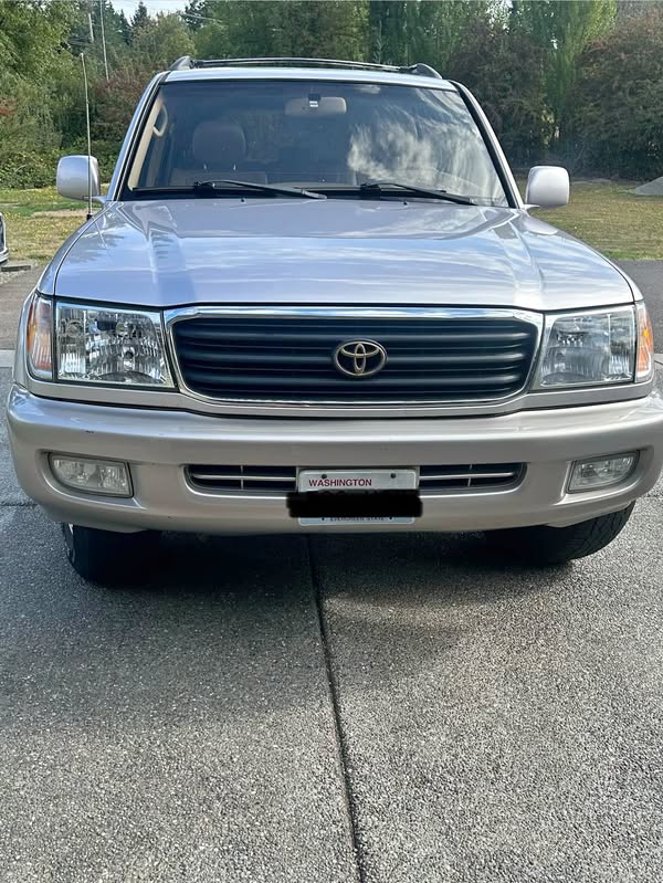 2001 Toyota Landcruiser - Sport Utility 4D