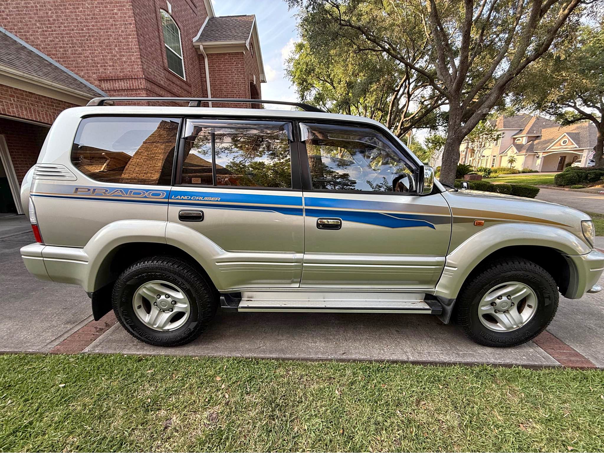 2000 Toyota Landcruiser Sport Utility 4D