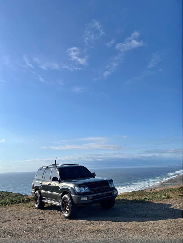 2004 Toyota Landcruiser - Sport Utility 4D