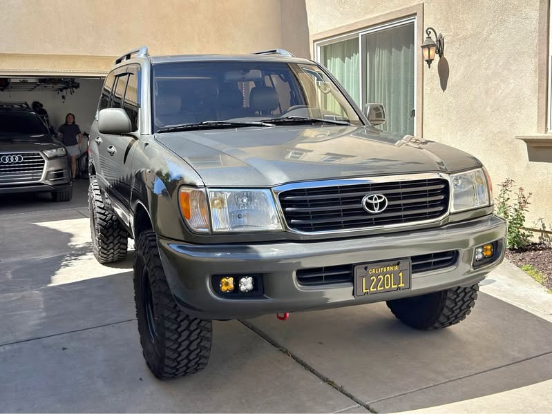 1999 Toyota Landcruiser - Sport Utility 4D