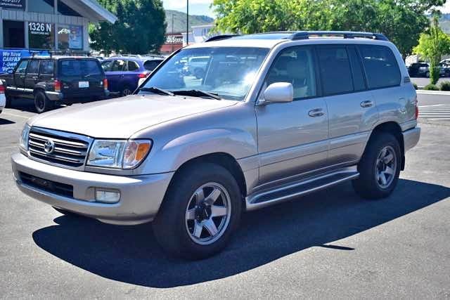 2004 Toyota Landcruiser - Sport Utility 4D