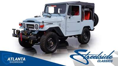 1982 Toyota Land Cruiser FJ40 with Trailer