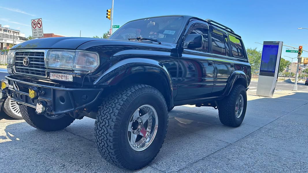 1997 Toyota Landcruiser - Sport Utility 4D