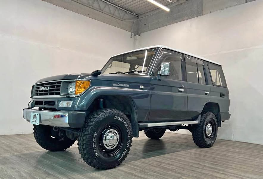 1993 Toyota Landcruiser - Sport Utility 4D