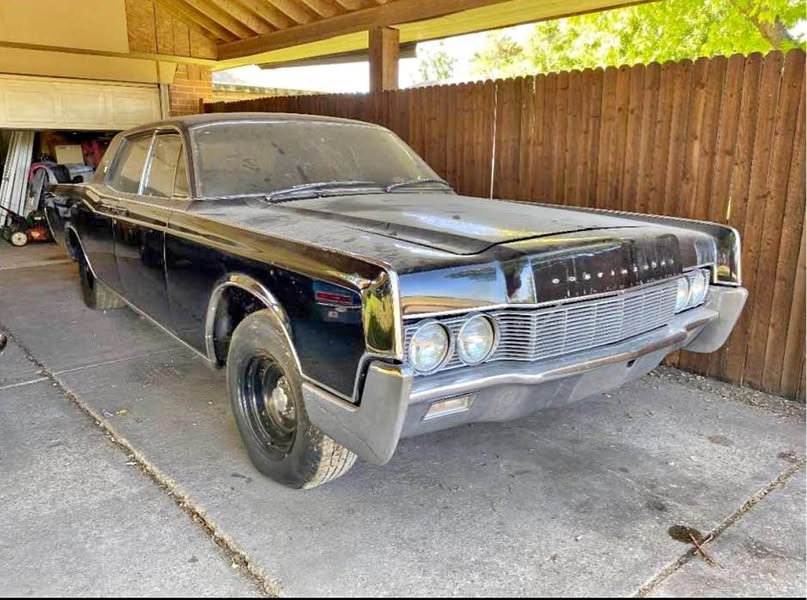 1967 Lincoln Continental - Black Label Sedan 4D