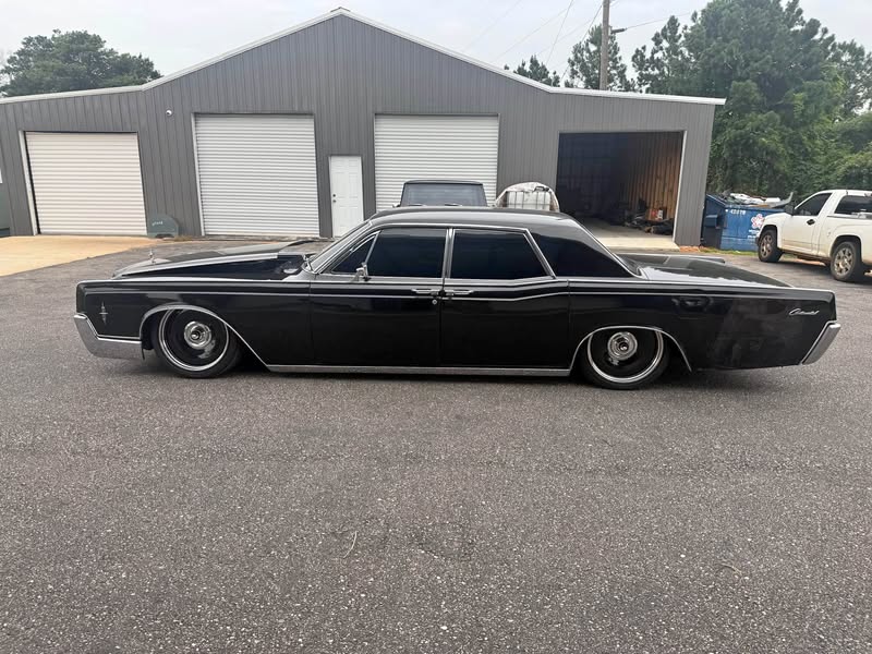 1966 Lincoln Continental - Sedan 4D