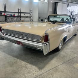 1961 Lincoln Continental