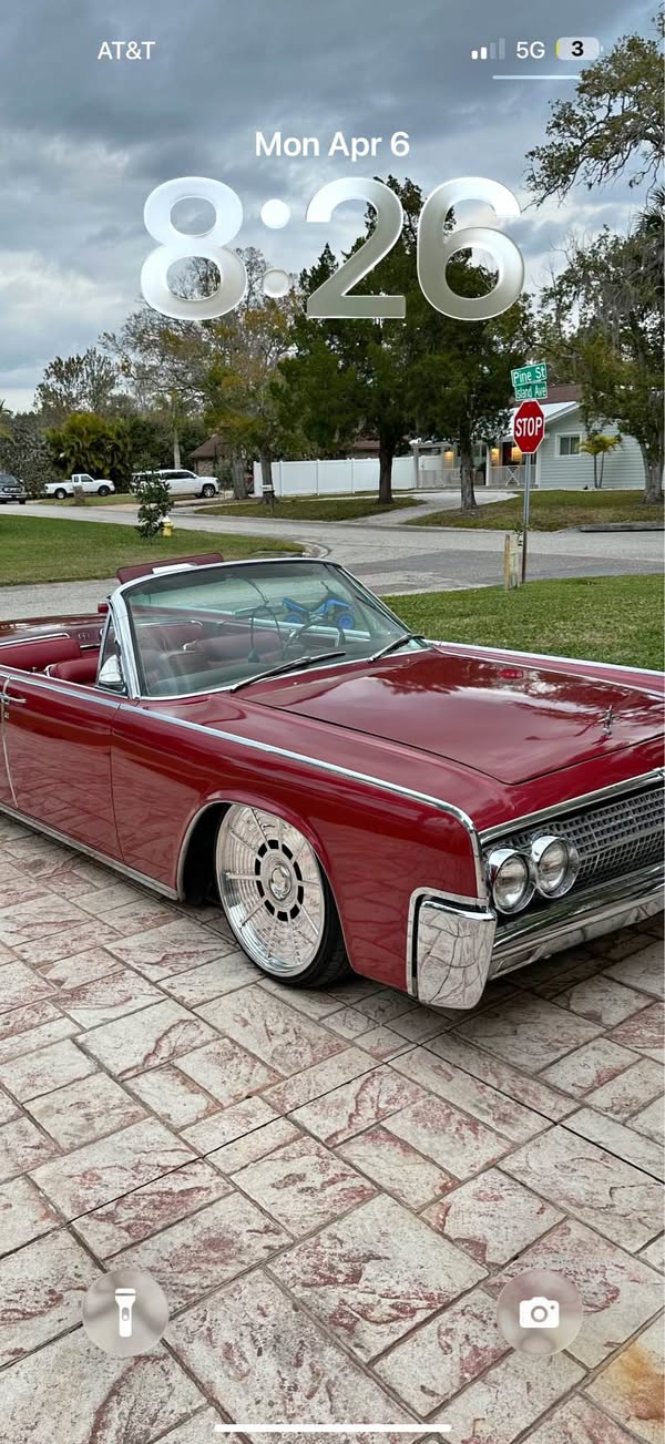 1962 Lincoln Continental - Sedan 4D