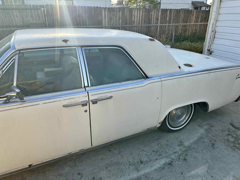 1963 Lincoln Continental - Sedan 4D